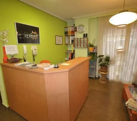 ゲストハウス オスタル ロス インファンテス